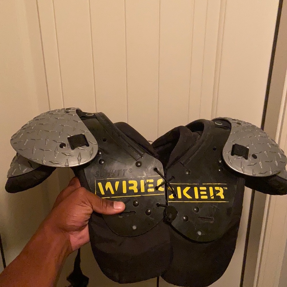 Wrecker Shoulder Pads (Boys)